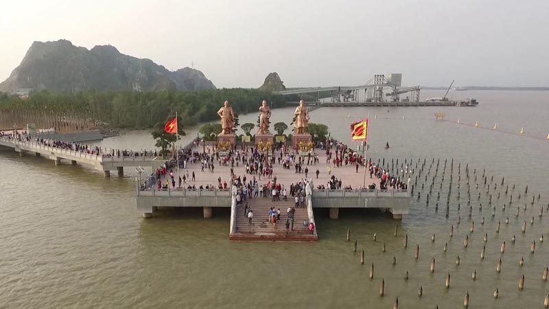 Di tích lịch sử còn nguyên vẹn trên sông